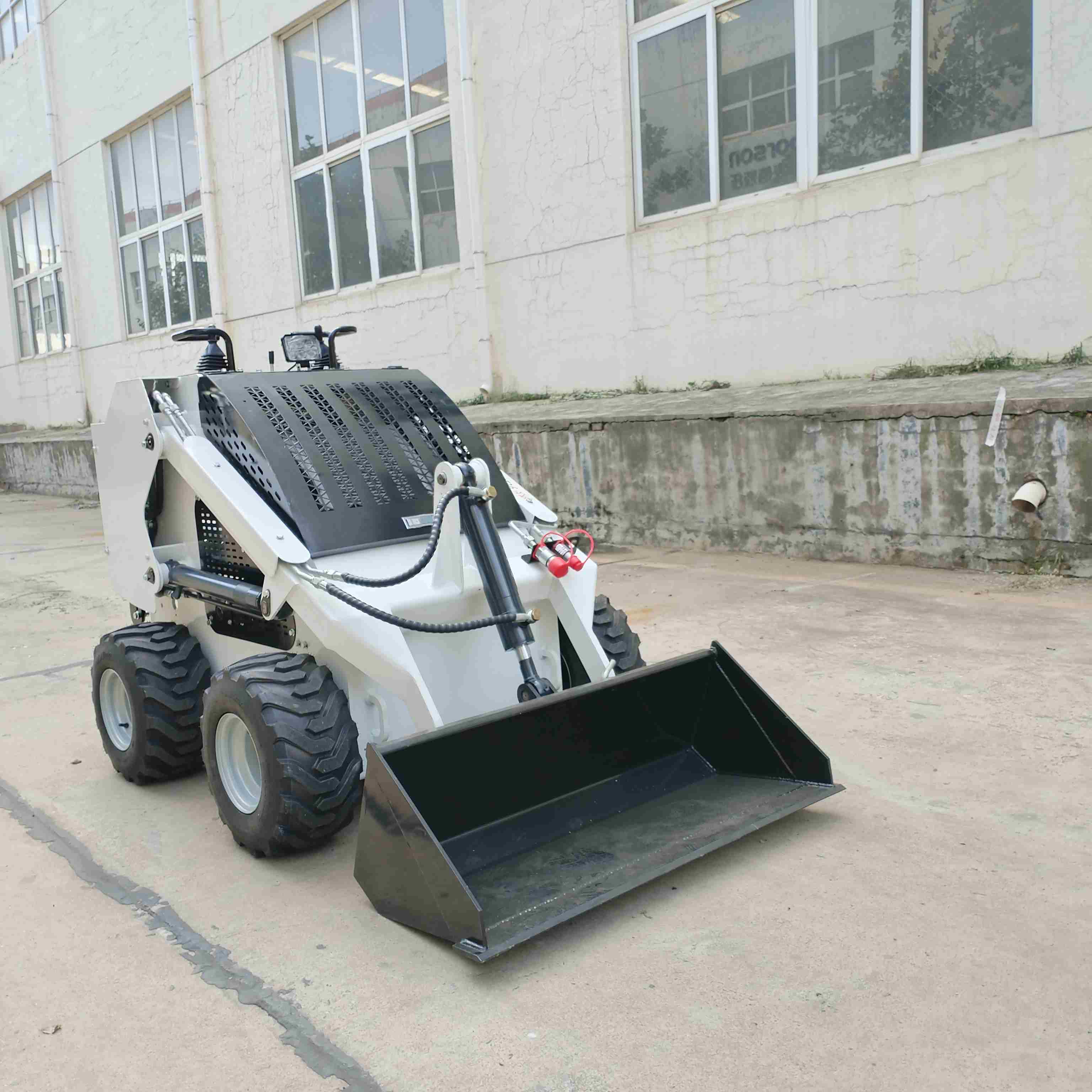 1.2-ton tracked skid steer loader