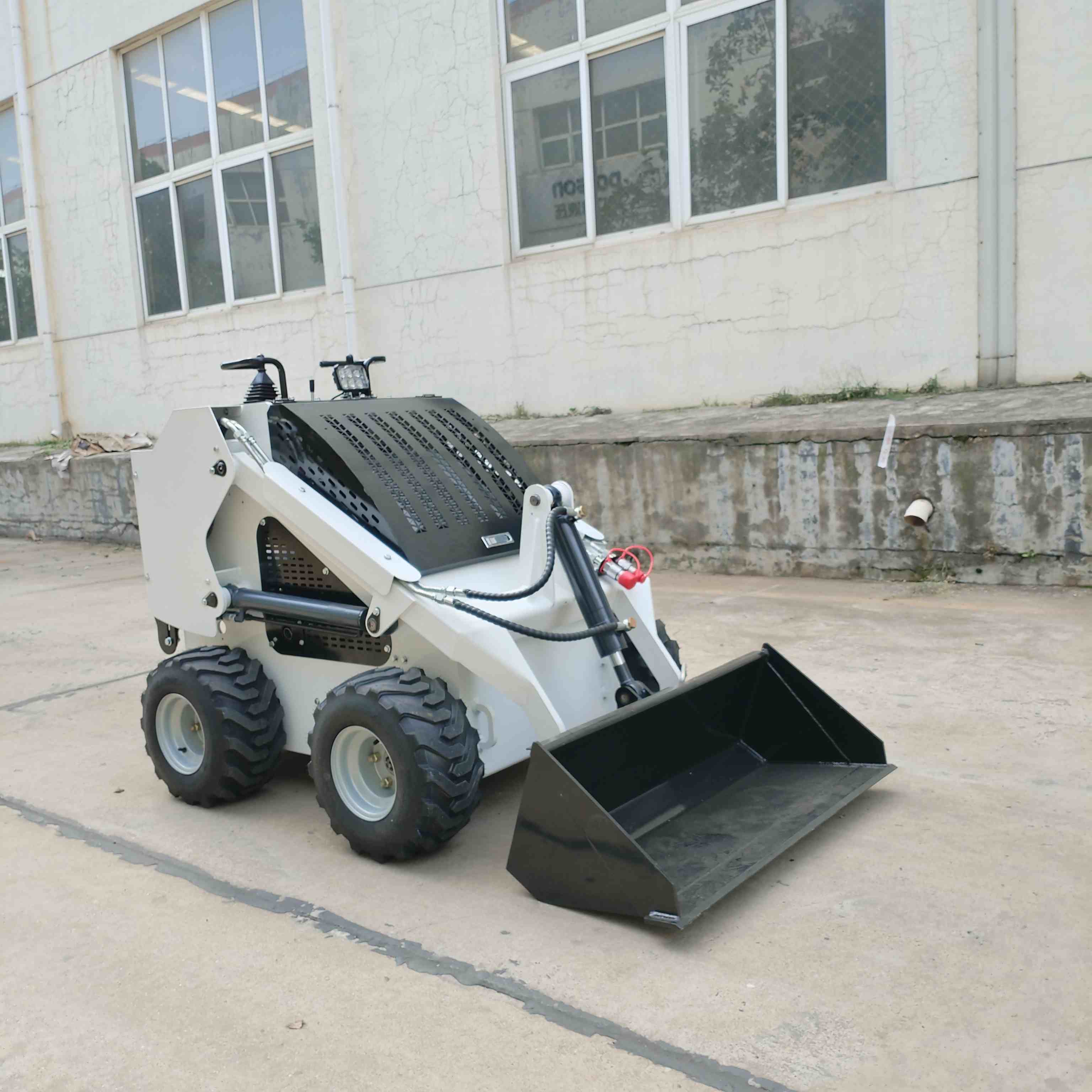 1.2-ton tracked skid steer loader