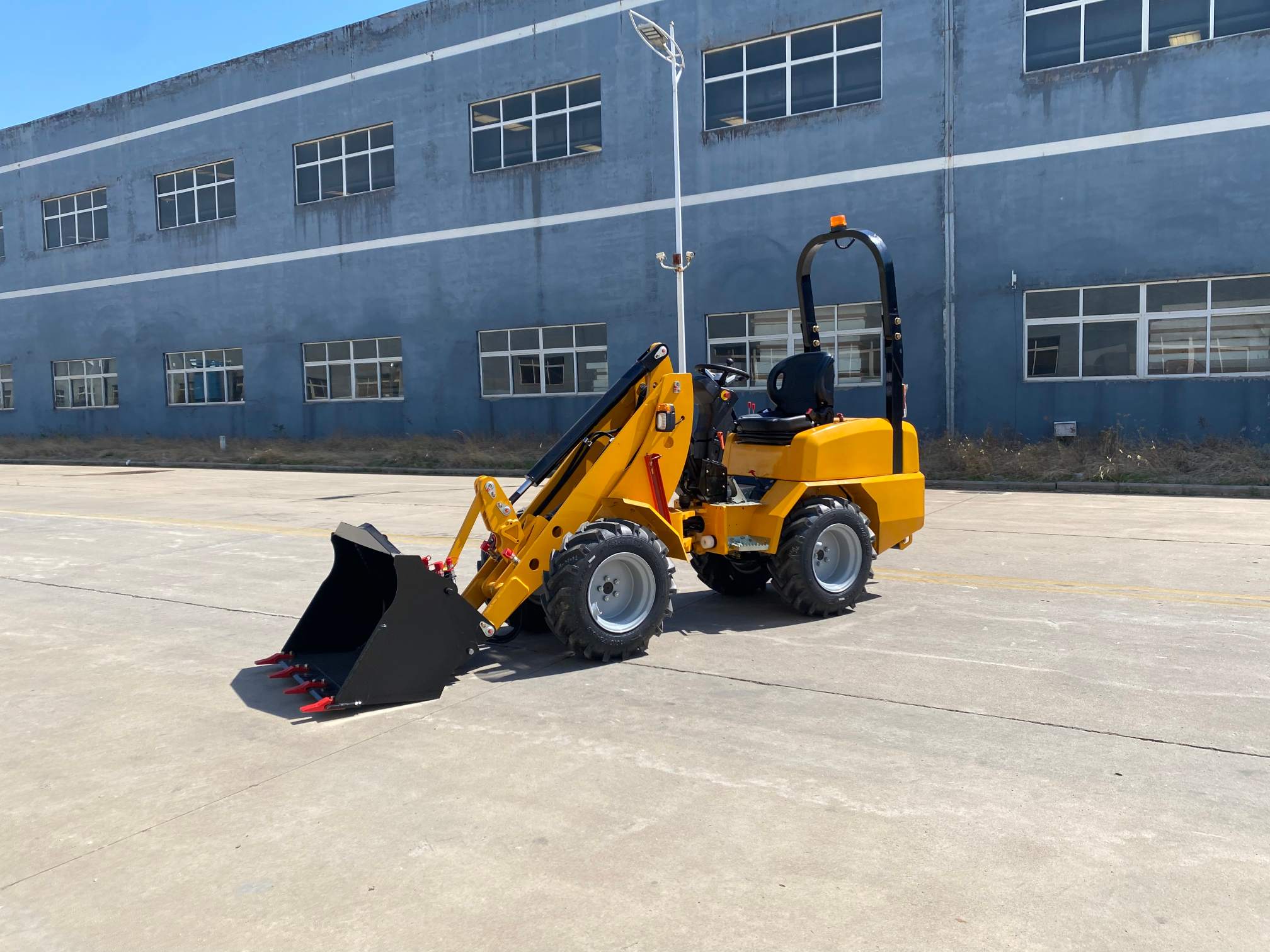 Small Wheel Loader
