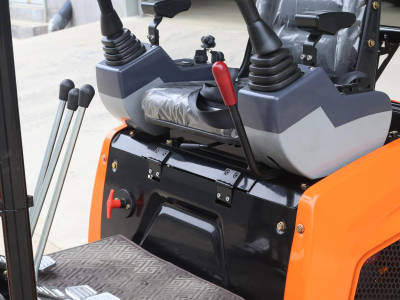 Excavator maintenance