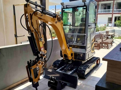 Mini excavator 